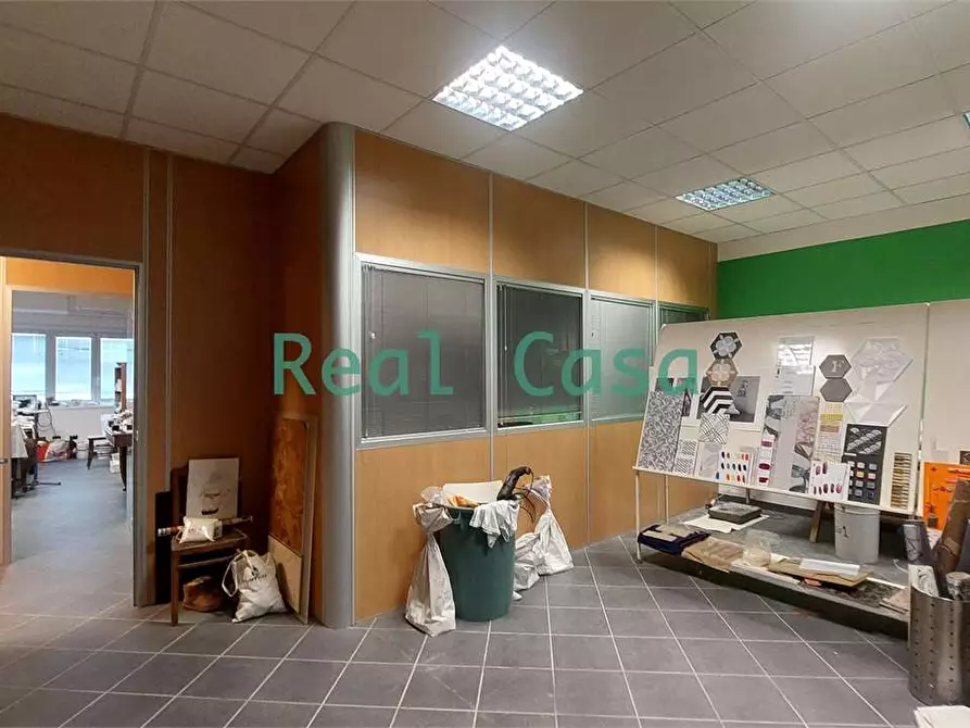 Immagine 8 di Ufficio in affitto  a Maranello