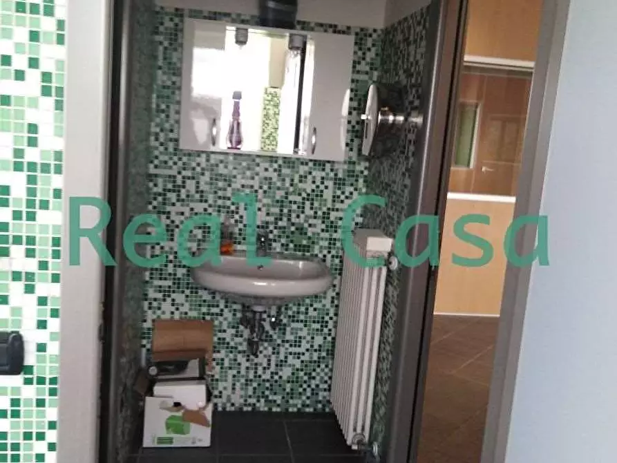 Immagine 14 di Ufficio in affitto  a Maranello