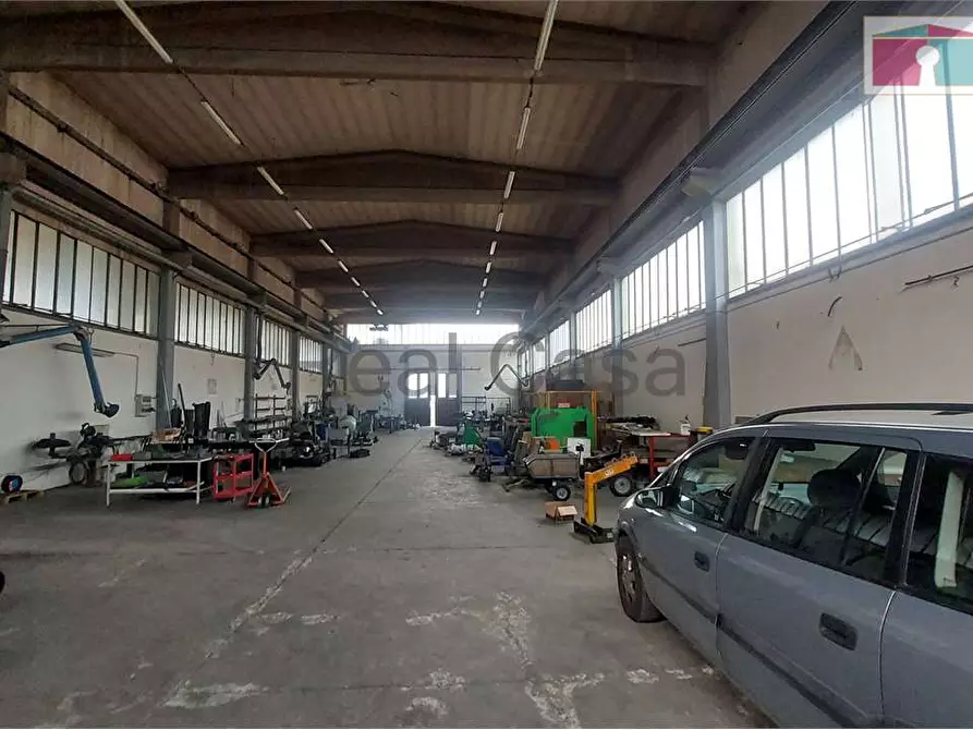Immagine 1 di Capannone industriale in affitto  in Via dell'Artigianato  42 a Modena