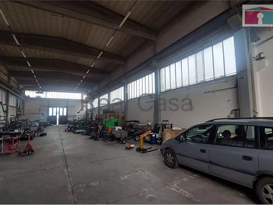 Immagine 2 di Capannone industriale in affitto  in Via dell'Artigianato  42 a Modena
