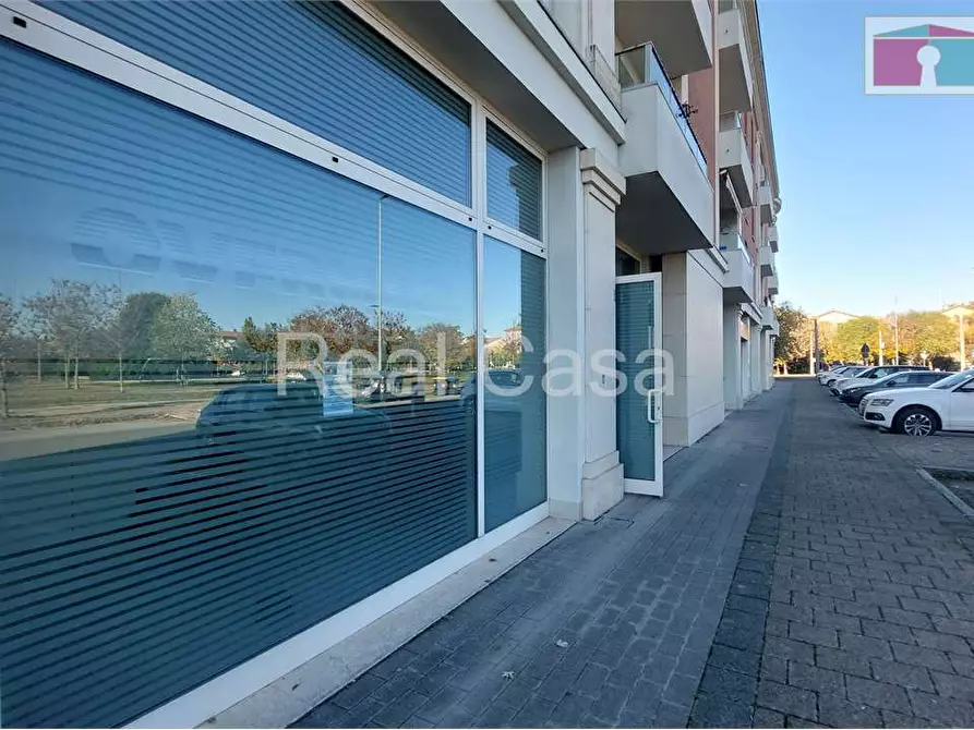 Immagine 36 di Ufficio in affitto  in Via Gerosa 32 a Modena