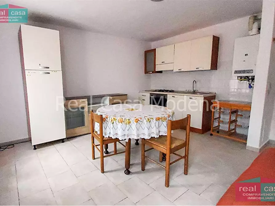 Immagine 8 di Appartamento in affitto  in strada paganine a Modena