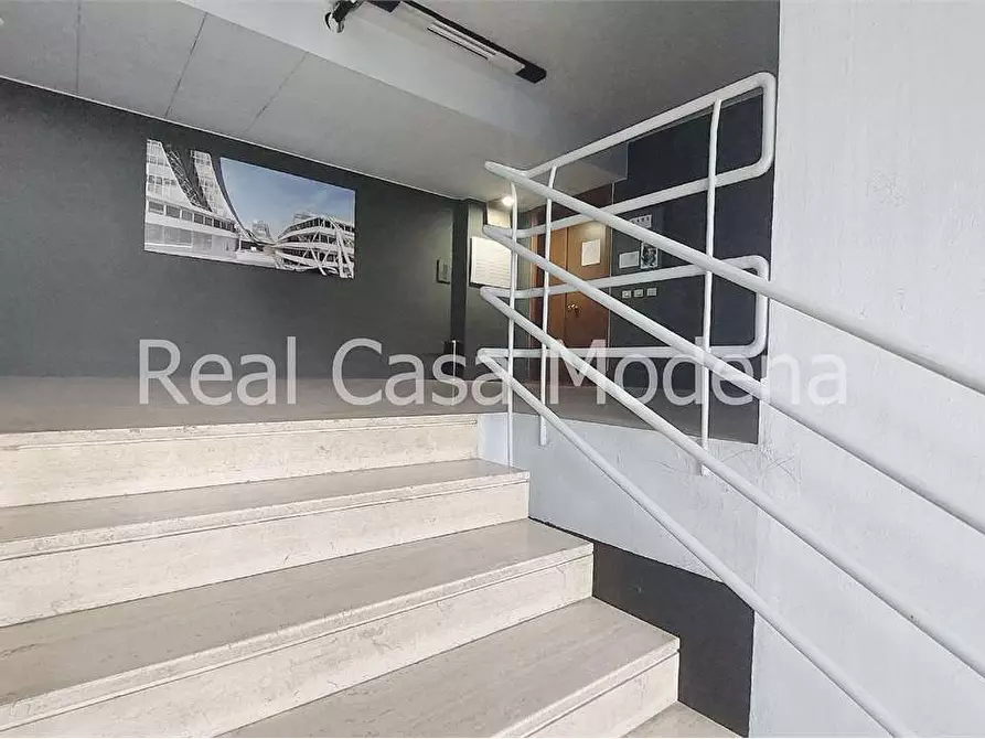 Immagine 1 di Ufficio in vendita  in Via Cagliostro a Modena