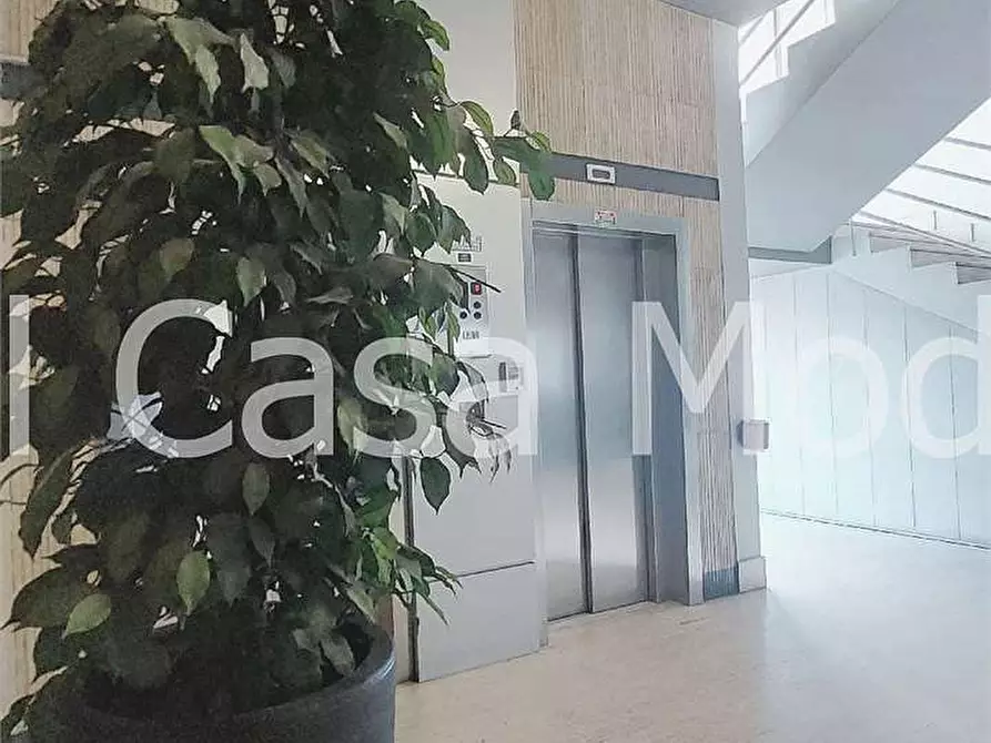 Immagine 4 di Ufficio in vendita  in Via Cagliostro a Modena