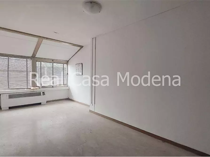 Immagine 8 di Ufficio in vendita  in Via Cagliostro a Modena