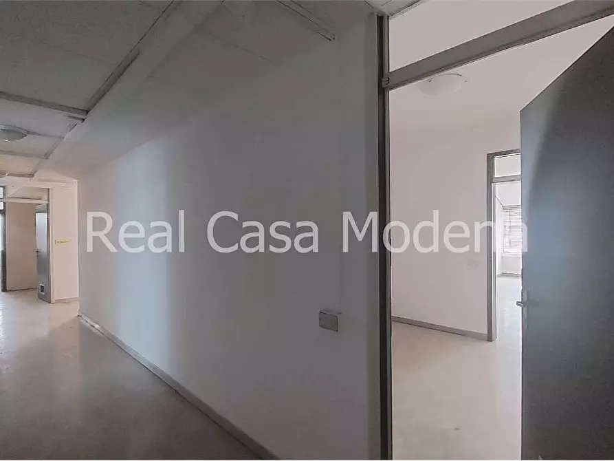 Immagine 11 di Ufficio in vendita  in Via Cagliostro a Modena