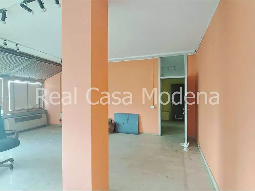 Immagine 14 di Ufficio in vendita  in Via Cagliostro a Modena