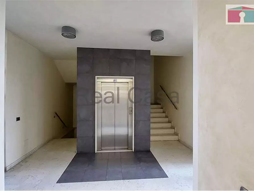 Immagine 1 di Ufficio in affitto  a Modena