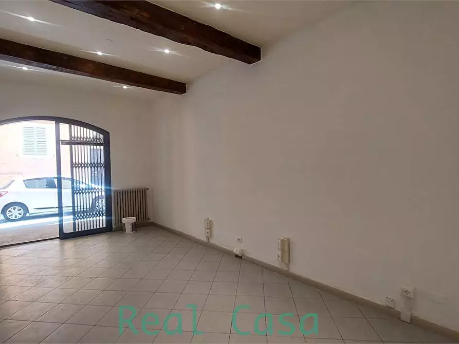 Immagine 6 di Negozio in affitto  in Via San Pietro a Modena