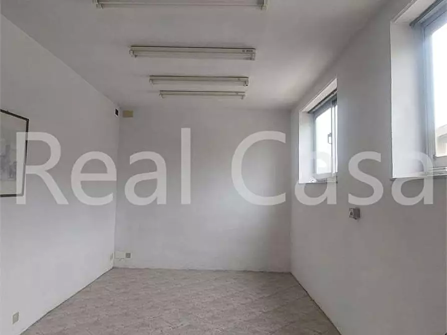 Immagine 11 di Capannone industriale in affitto  in Strada Canaletto Sud a Modena