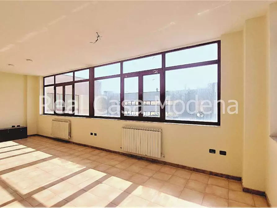 Immagine 5 di Ufficio in affitto  in Via Strada Santa Caterina a Modena