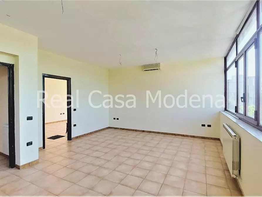 Immagine 13 di Ufficio in affitto  in Via Strada Santa Caterina a Modena