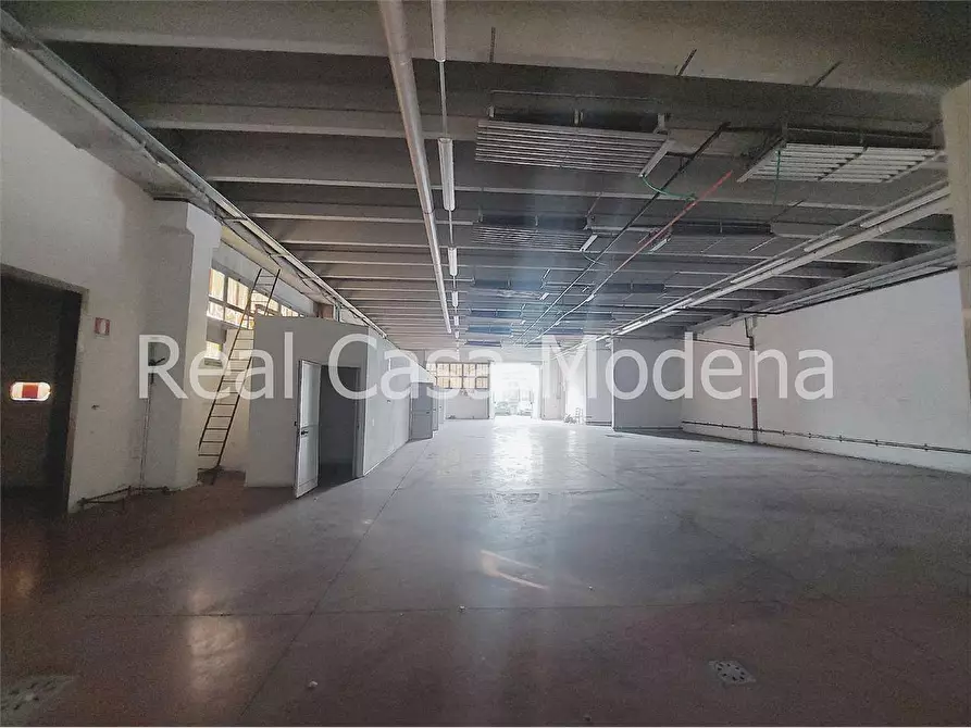 Immagine 9 di Capannone industriale in affitto  a Castelnuovo Rangone