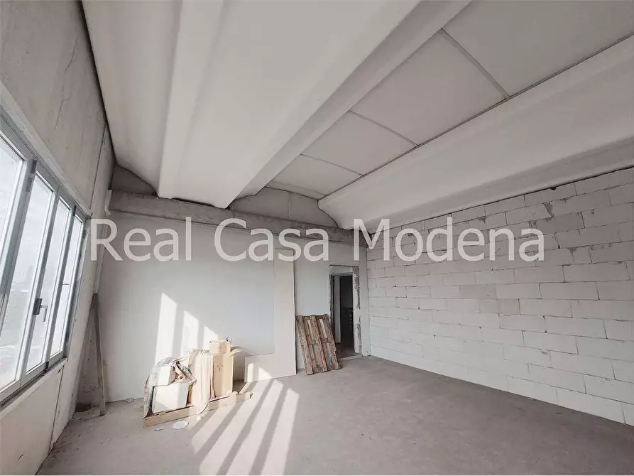 Immagine 28 di Capannone industriale in affitto  a Castelnuovo Rangone