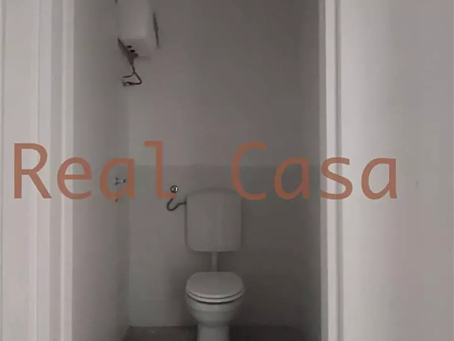 Immagine 8 di Ufficio in vendita  in Via Giardini  470 a Modena