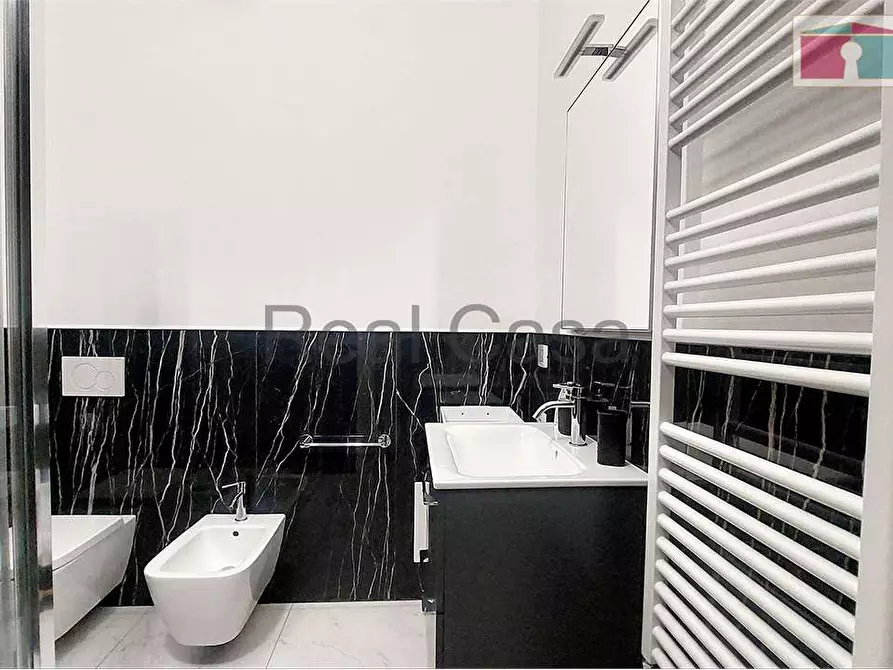 Immagine 32 di Appartamento in vendita  in Via Rua del Muro  87 a Modena