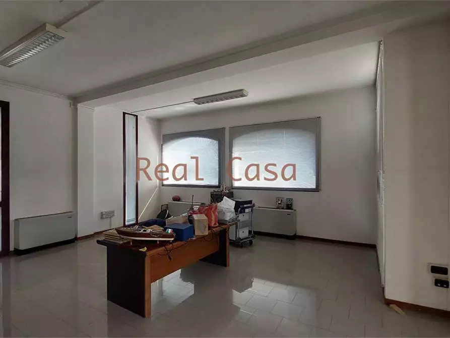 Immagine 25 di Ufficio in affitto  in Via Carlo Zucchi a Modena