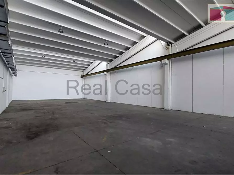 Immagine 1 di Capannone industriale in vendita  in Via Peri a Modena