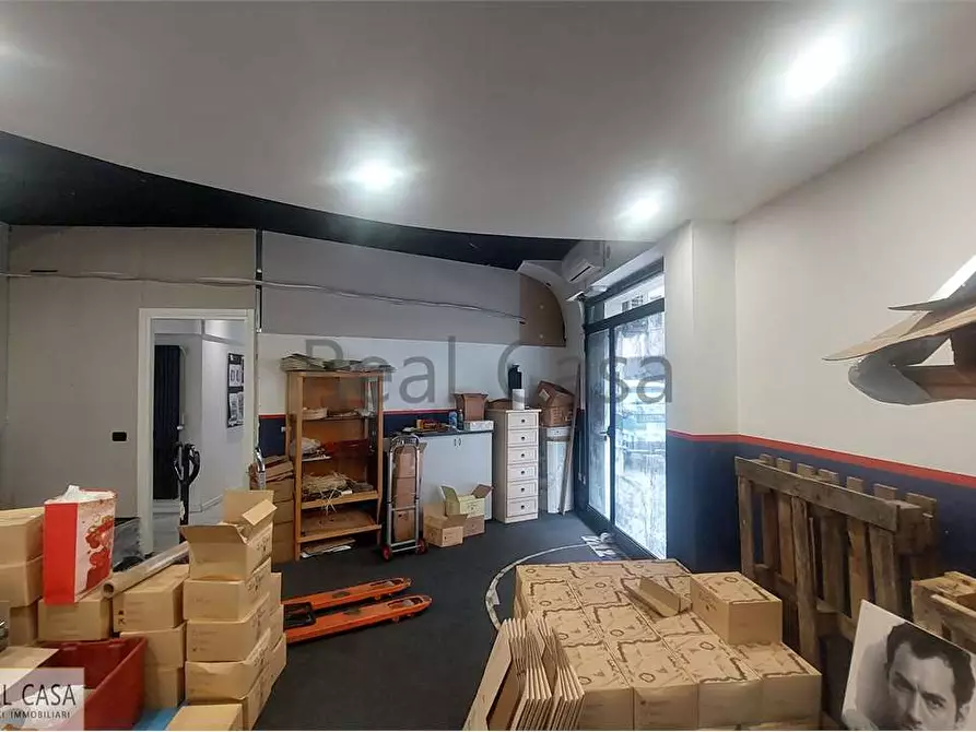 Immagine 22 di Negozio in affitto  in Via Pelusia a Modena