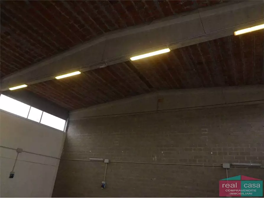 Immagine 5 di Capannone industriale in affitto  in Via Statale dell' Abetone e del Brennero a Maranello