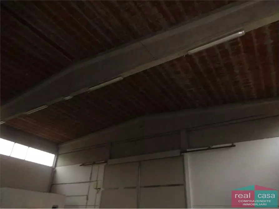 Immagine 12 di Capannone industriale in affitto  in Via Statale dell' Abetone e del Brennero a Maranello