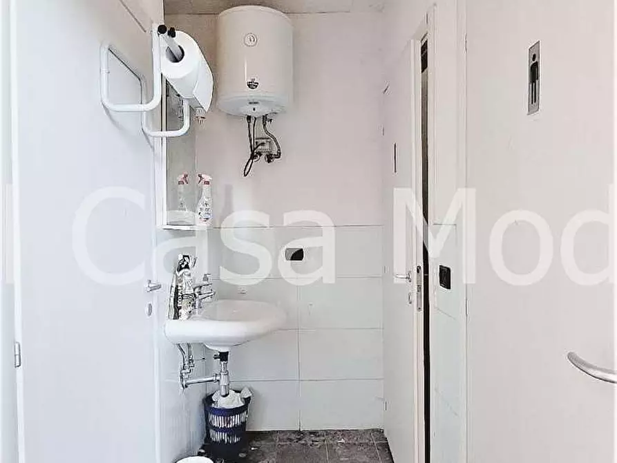 Immagine 10 di Capannone industriale in affitto  in Via Fondo Val tiepido  130 a Maranello