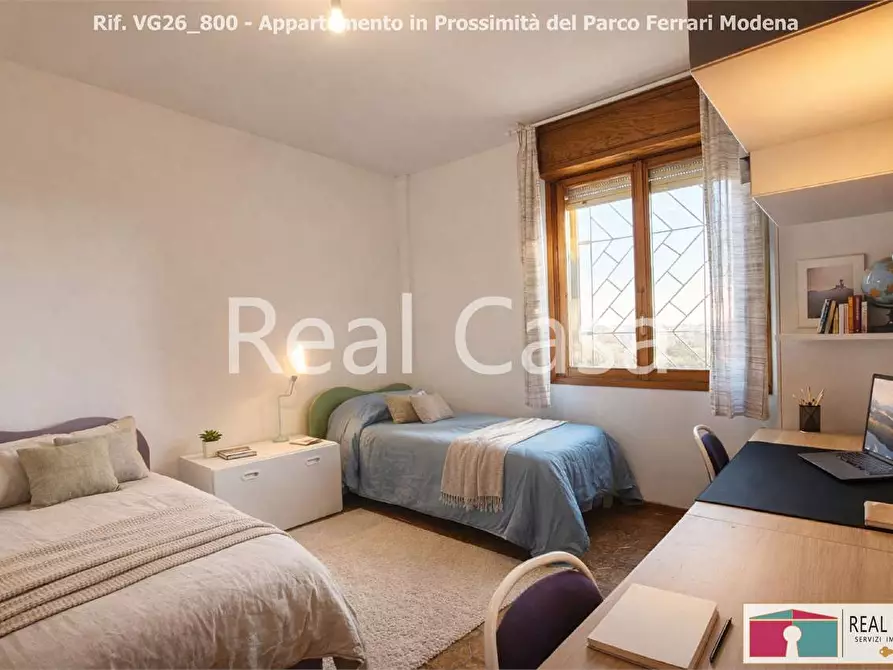 Immagine 11 di Quadrilocale in vendita  in Viale Corassori a Modena