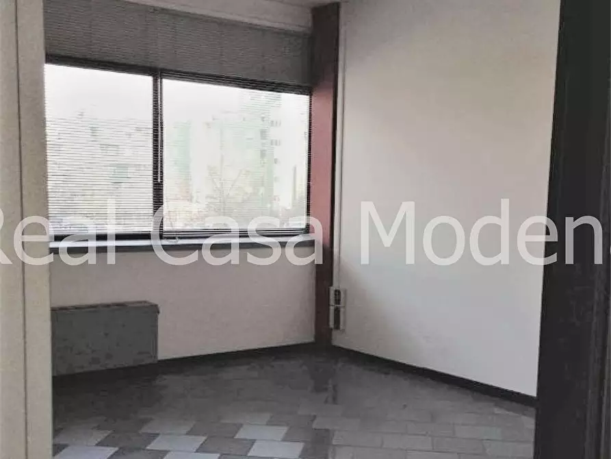 Immagine 3 di Ufficio in affitto  in Via Baccelli  a Modena