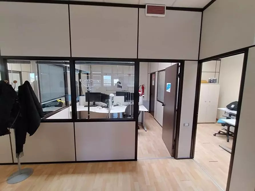 Immagine 3 di Laboratorio in affitto  in Viale Virgilio  a Modena