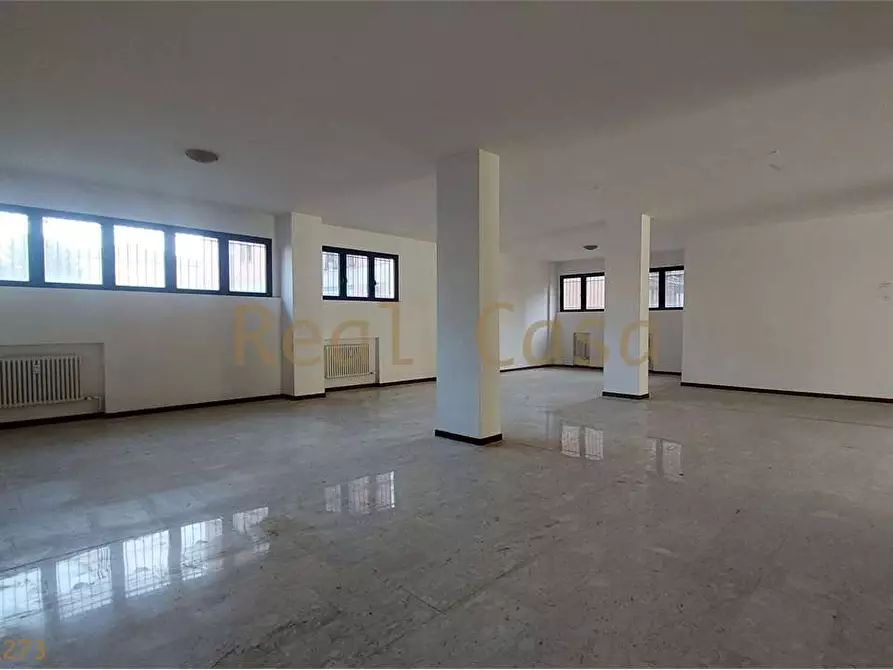 Immagine 37 di Ufficio in vendita  in Via Giardini  322 a Modena