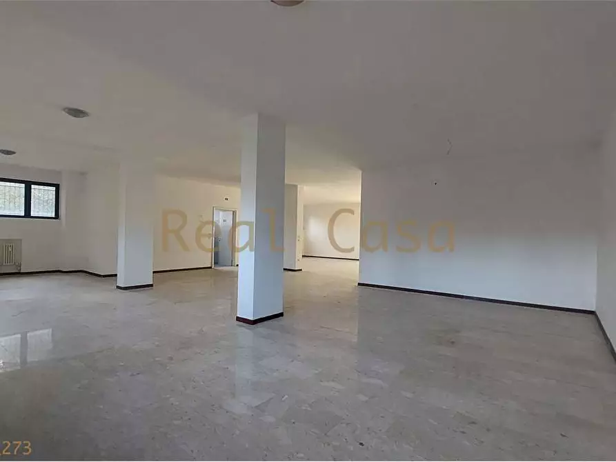 Immagine 39 di Ufficio in vendita  in Via Giardini  322 a Modena