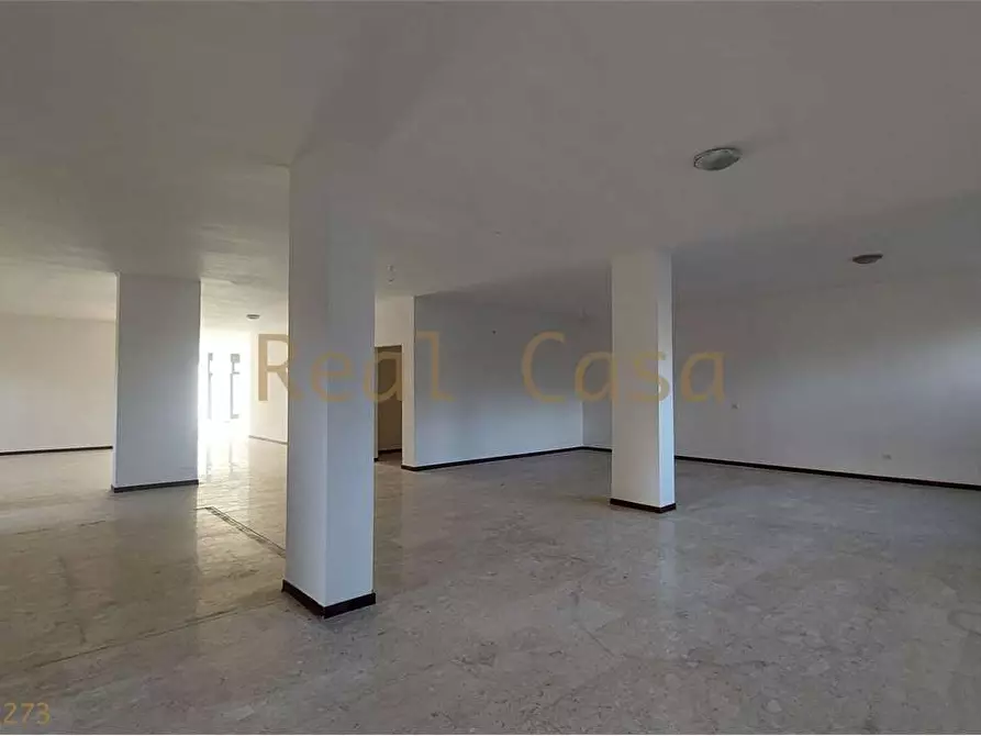Immagine 34 di Negozio in vendita  in Via Giardini  322 a Modena