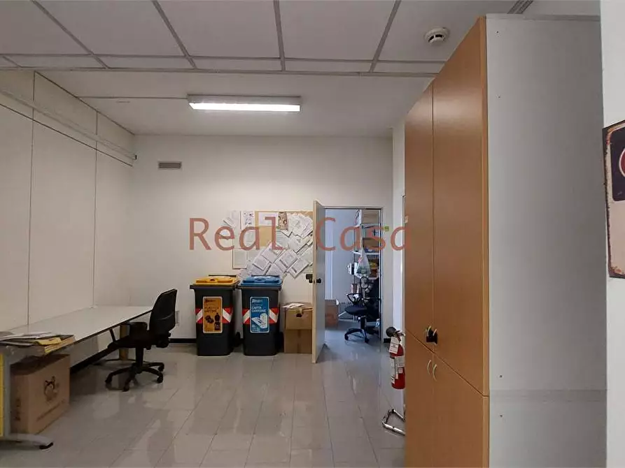 Immagine 16 di Ufficio in affitto  in Via Carlo Zucchi a Modena