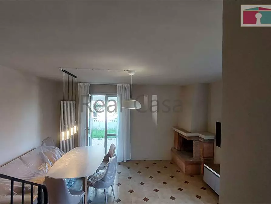 Immagine 9 di Villa in affitto  in Via Verdi  a Serramazzoni