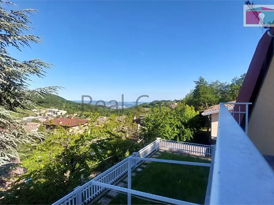 Immagine 31 di Villa in affitto  in Via Verdi  a Serramazzoni