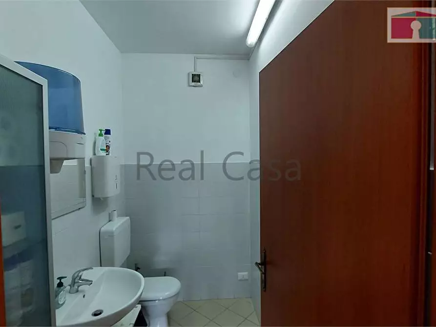 Immagine 22 di Ufficio in vendita  in Via Grecia a Modena