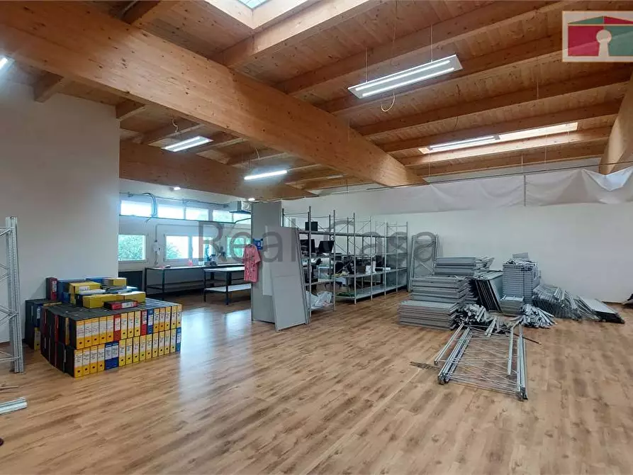 Immagine 10 di Laboratorio in affitto  in Via Emilia Ovest a Modena
