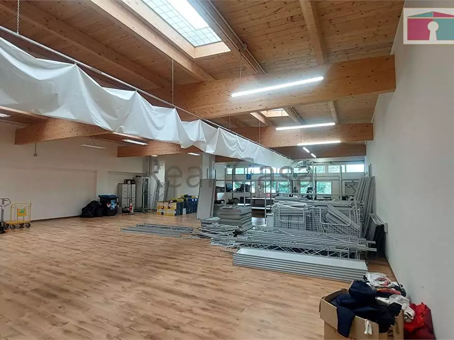 Immagine 12 di Laboratorio in affitto  in Via Emilia Ovest a Modena
