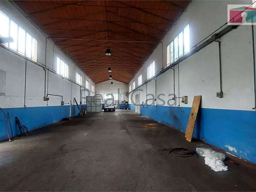 Immagine 1 di Capannone industriale in vendita  a Modena