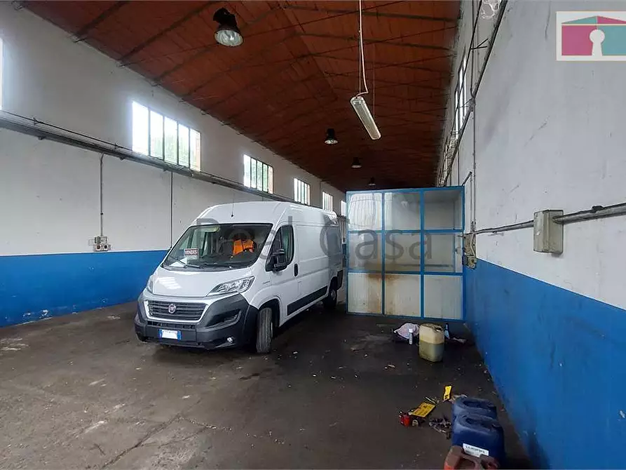 Immagine 16 di Capannone industriale in vendita  a Modena