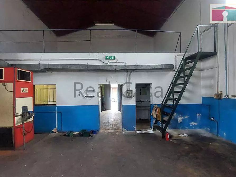 Immagine 15 di Capannone industriale in vendita  a Modena