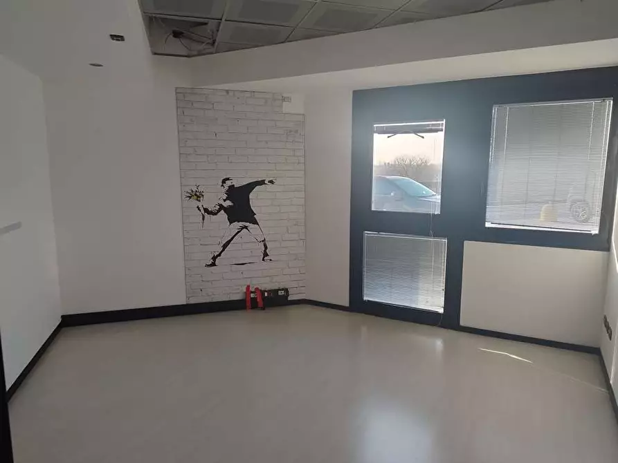 Immagine 3 di Ufficio in affitto  in Viale Virgilio  a Modena