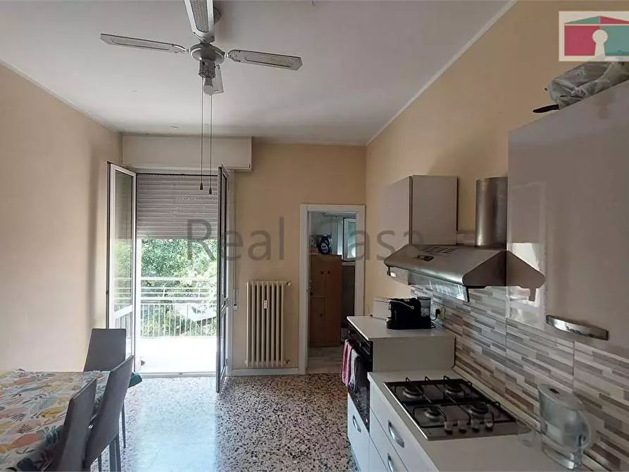 Immagine 3 di Appartamento in vendita  in Via Ettore Orlandi  a Modena