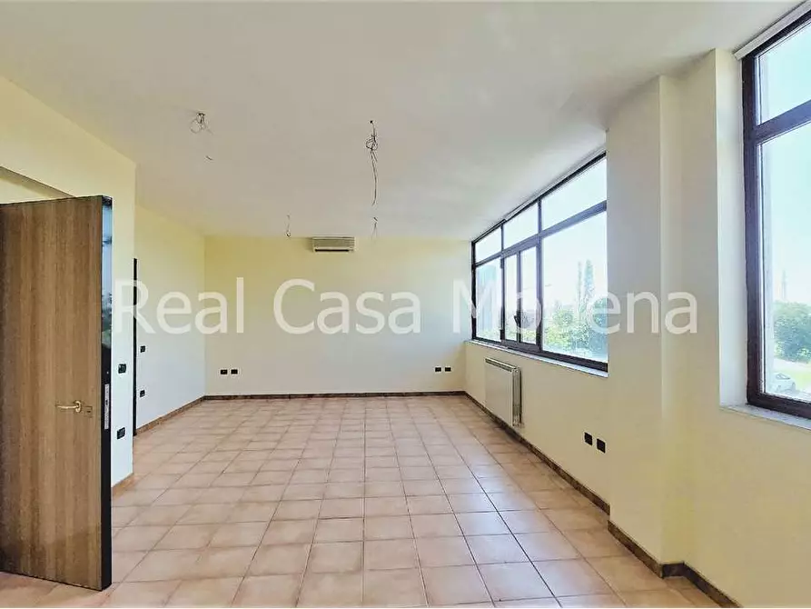 Immagine 10 di Laboratorio in affitto  in Via Strada Santa Caterina a Modena