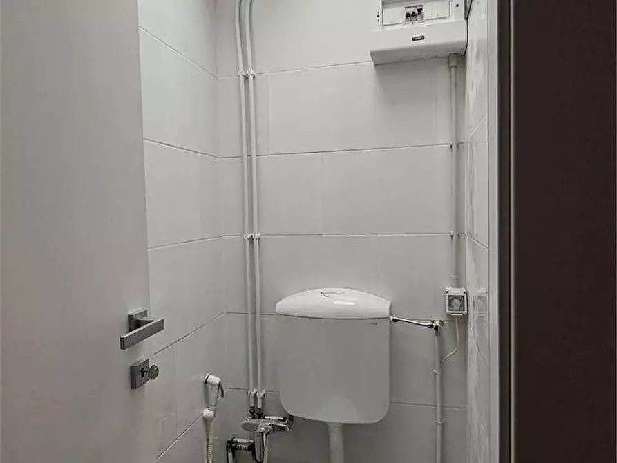 Immagine 6 di Ufficio in affitto  in Via Gallucci a Modena