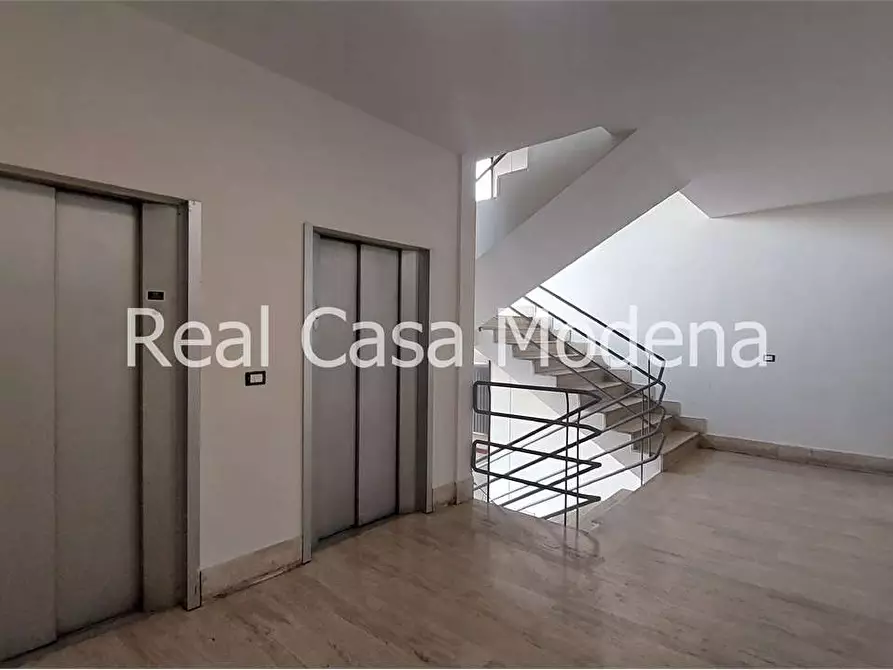 Immagine 1 di Ufficio in vendita  in Via Cagliostro a Modena
