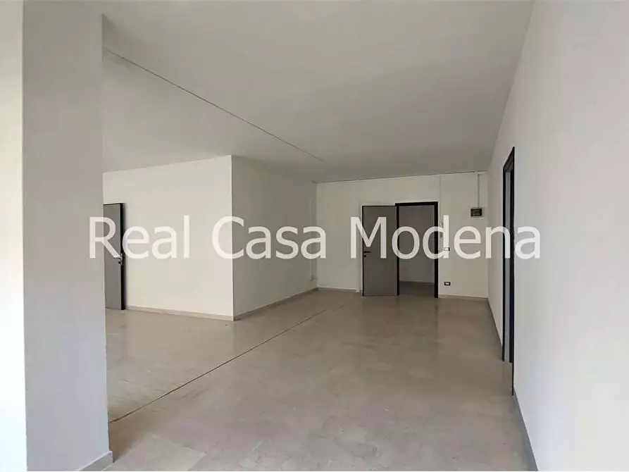 Immagine 8 di Ufficio in vendita  in Via Cagliostro a Modena