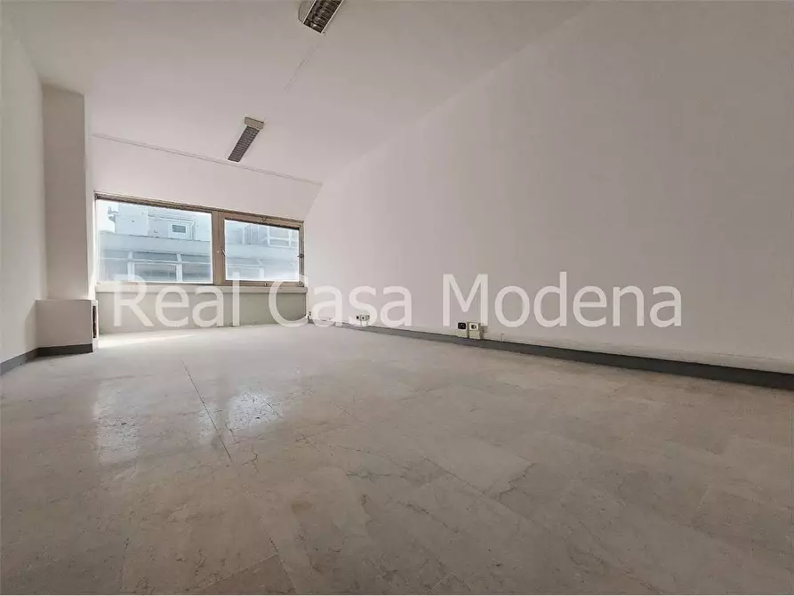 Immagine 4 di Ufficio in vendita  in Via Cagliostro a Modena