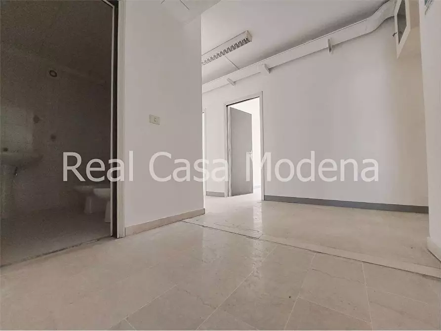Immagine 8 di Ufficio in vendita  in Via Cagliostro a Modena