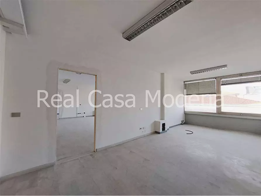 Immagine 16 di Ufficio in vendita  in Via Cagliostro a Modena